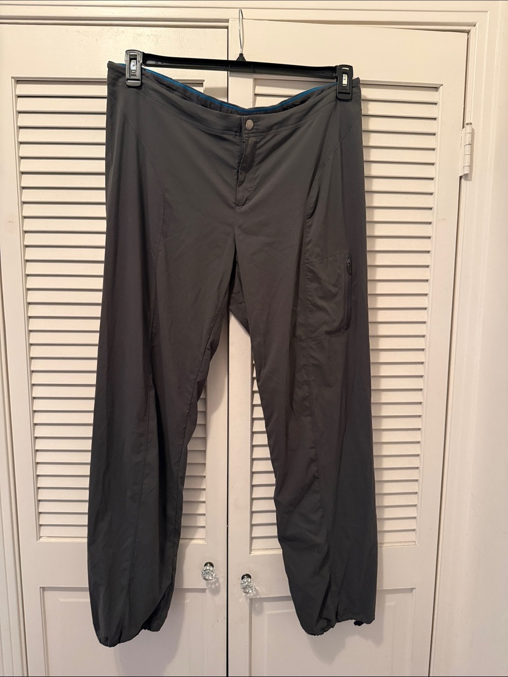 Women’s Gray Hiking Pants Relaxed Fit Joggers